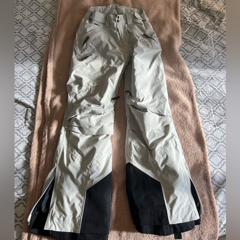 Spyder ski pants in tan/black